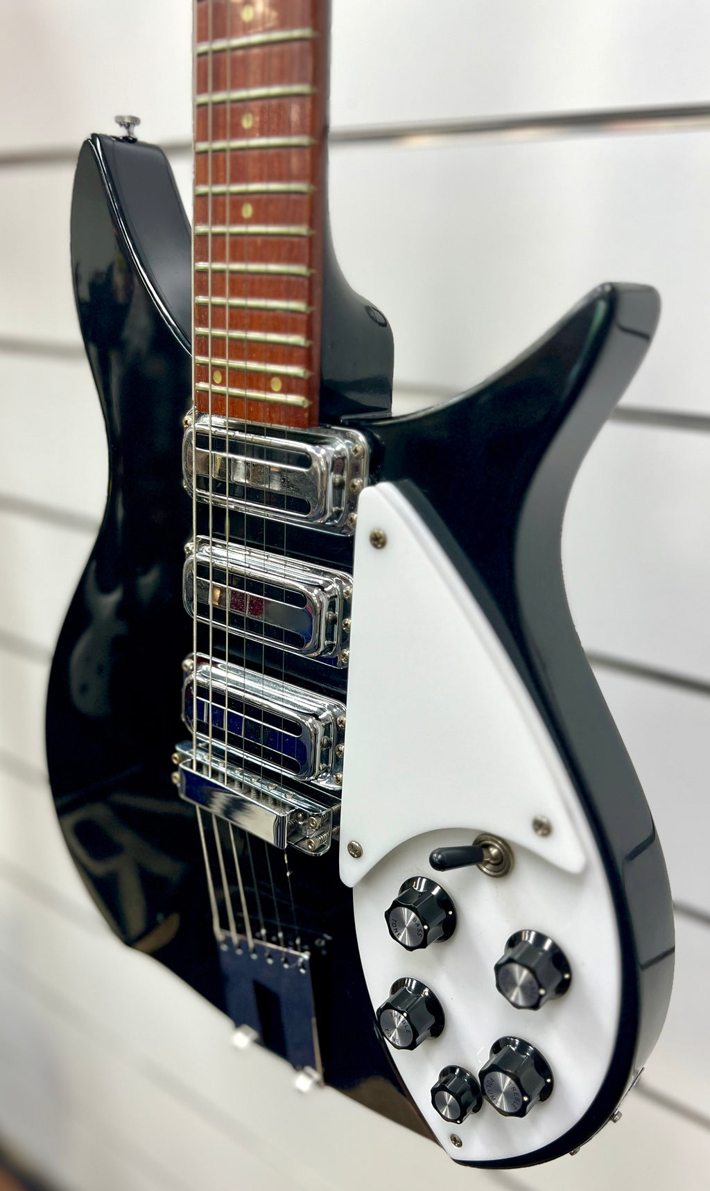 1993 Rickenbacker 350 Liverpool JG - Jetglo w/ Hard Case, Tags & Accent Vibrato ( Pre Owned )-Rickenbacker-Infinite Music