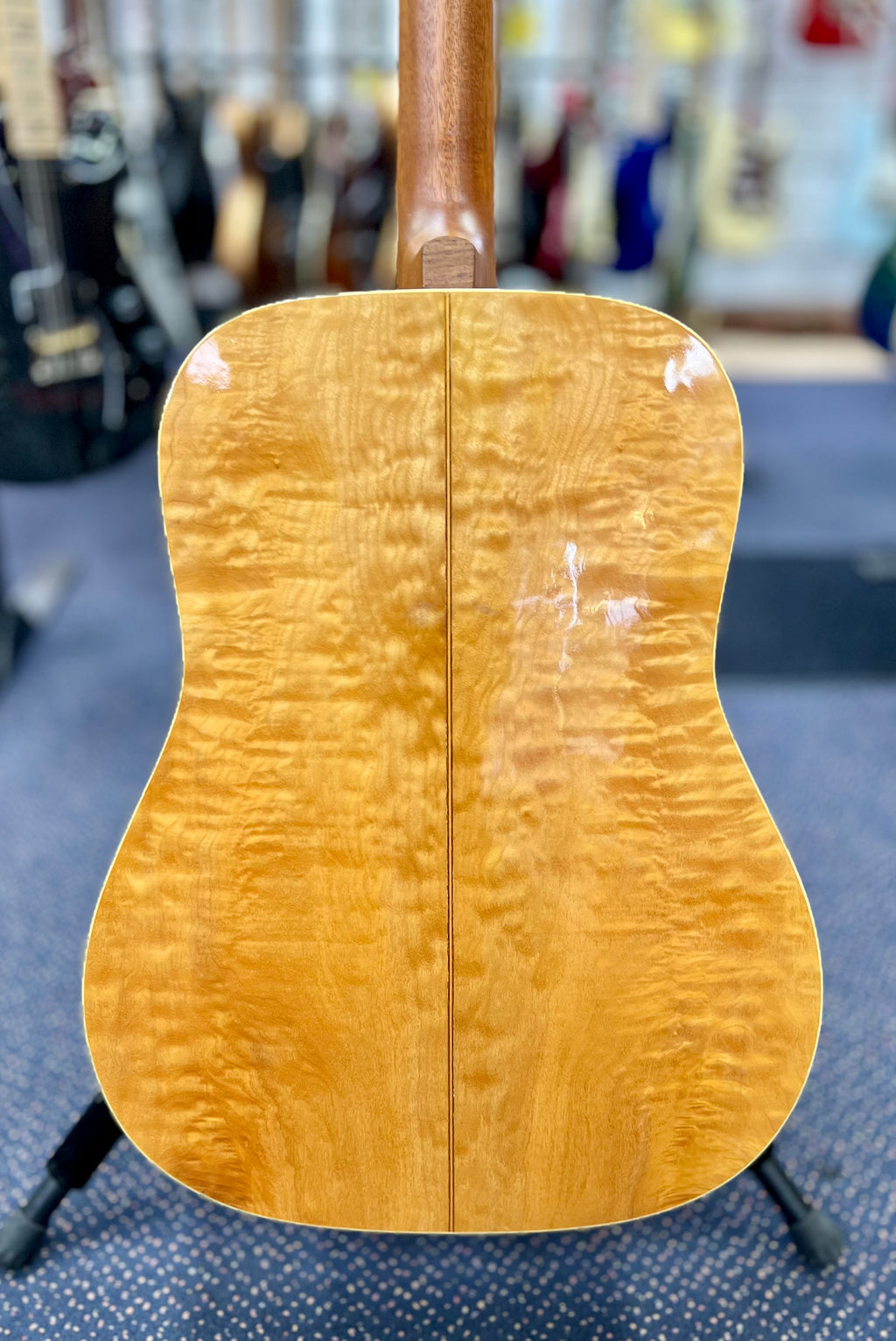 1995 Simon & Patrick ASP27Q G1 Acoustic Guitar -Spruce Top/Quilt Maple B&S w/- Hard Case (Pre Owned...Made in Canada)-Simon & Patrick-Infinite Music