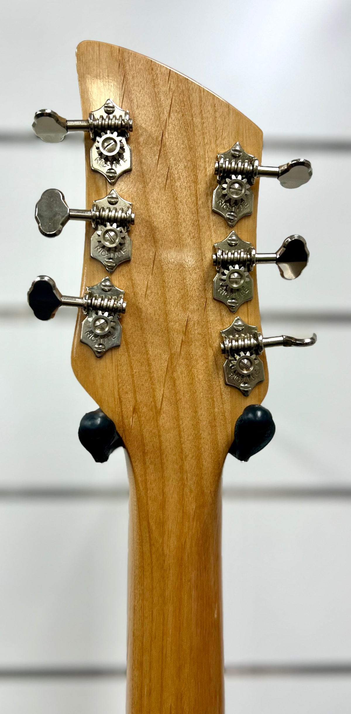 2002 Rickenbacker 325C58 - Mapleglo w/ Hardcase ( Pre Owned ... Rare... John Lennon Replica)-Rickenbacker-Infinite Music