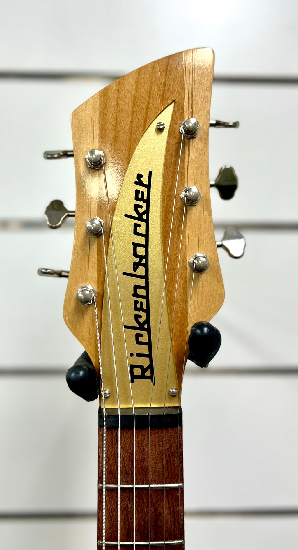 2002 Rickenbacker 325C58 - Mapleglo w/ Hardcase ( Pre Owned ... Rare... John Lennon Replica)-Rickenbacker-Infinite Music