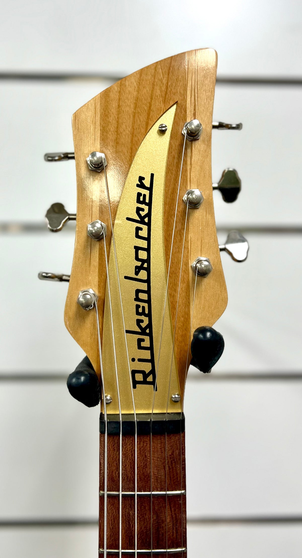 2002 Rickenbacker 325C58 - Mapleglo w/ Hardcase ( Pre Owned ... Rare... John Lennon Replica)-Rickenbacker-Infinite Music