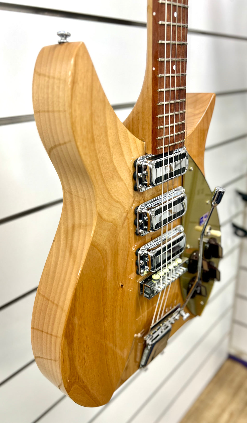 2002 Rickenbacker 325C58 - Mapleglo w/ Hardcase ( Pre Owned ... Rare... John Lennon Replica)-Rickenbacker-Infinite Music