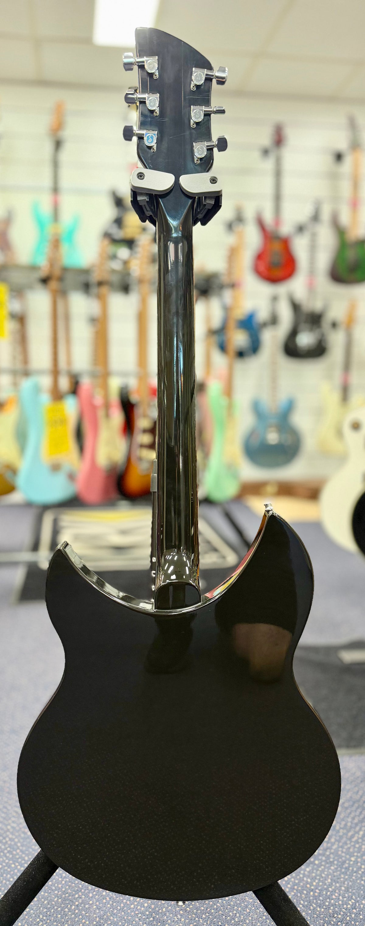 2002 Rickenbacker 330 in Jetglo - W/ Hard Case ( Pre Owned ) 02 37188-Rickenbacker-Infinite Music