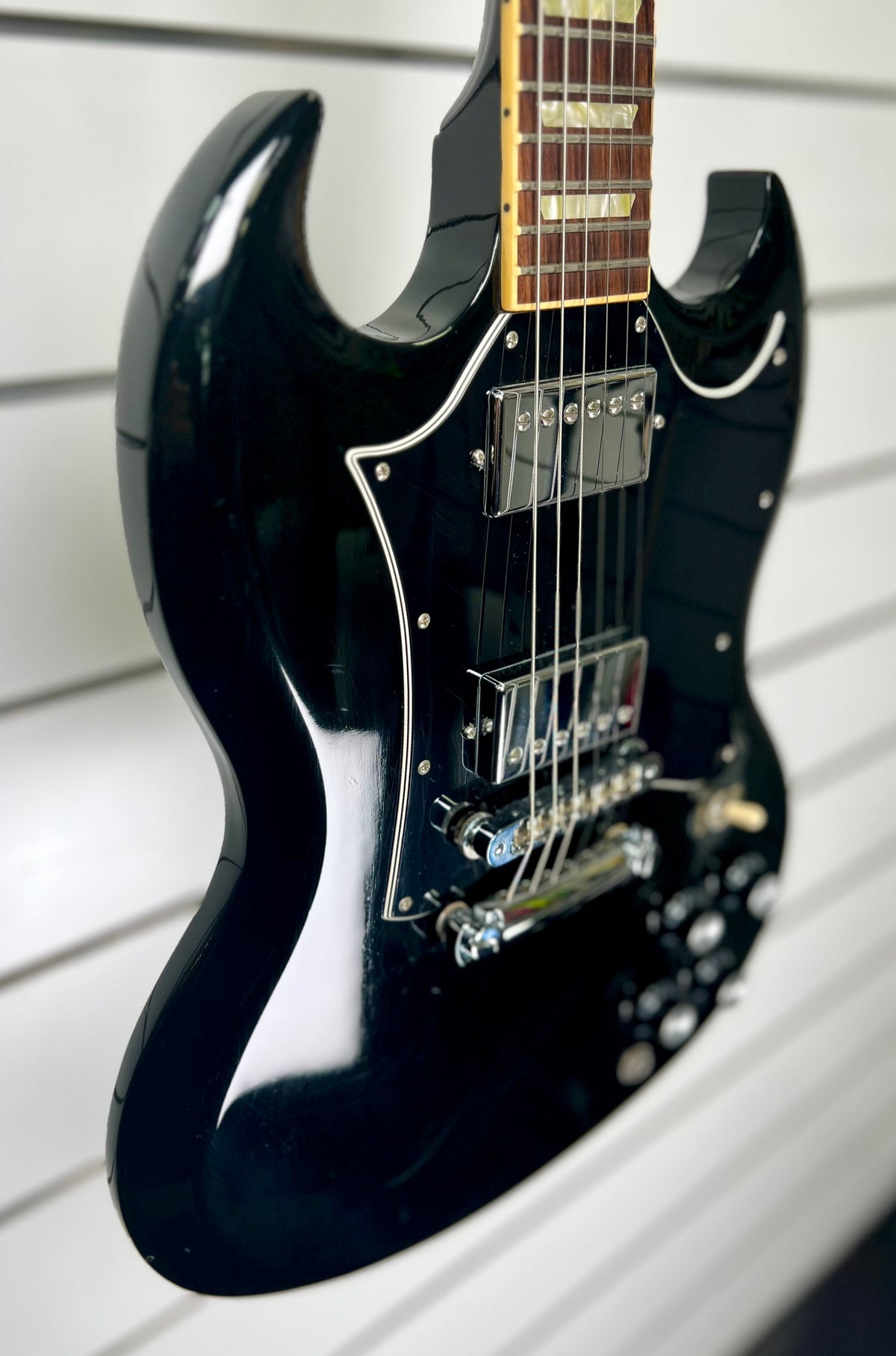 2009 Gibson SG STD EBONY - With Original Hard Case ( Pre Owned)-Gibson-Infinite Music