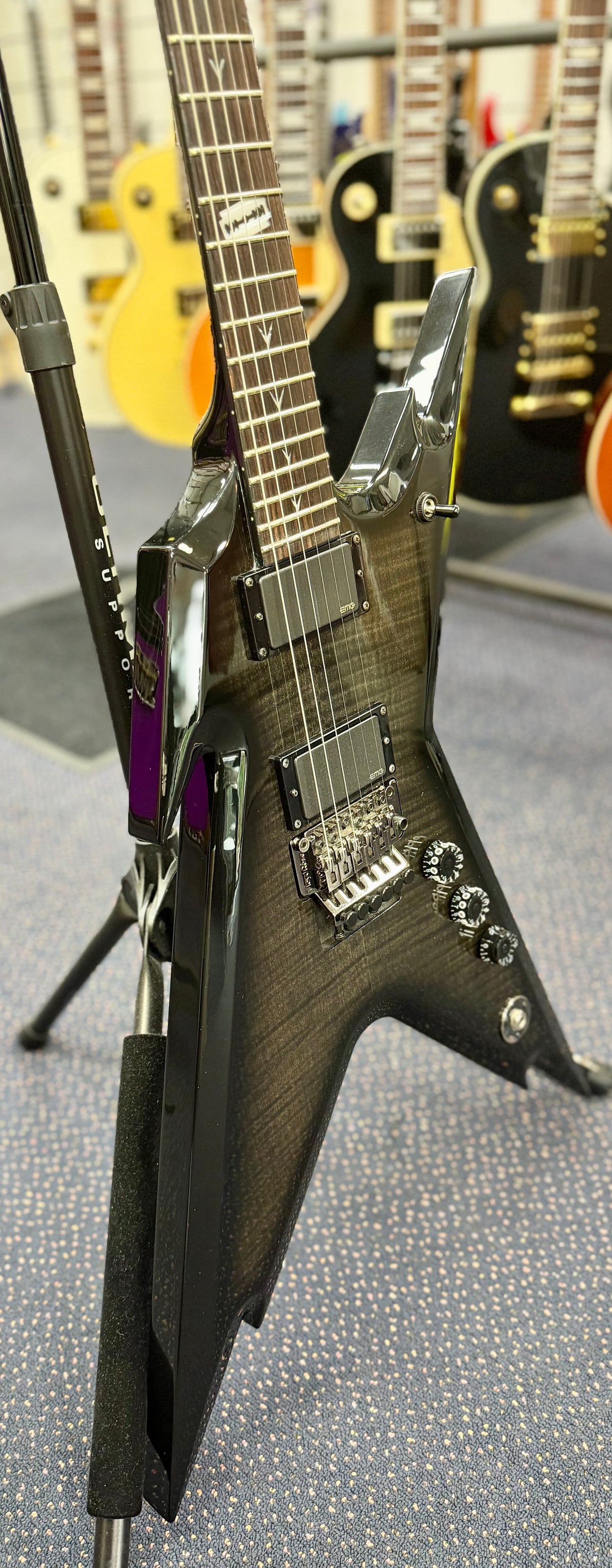 2011 Dean DCR Limited Razorback Trans Flame Black #69 of 100 Worldwide W/Hardcase ( Pre Owned)-Dean-Infinite Music