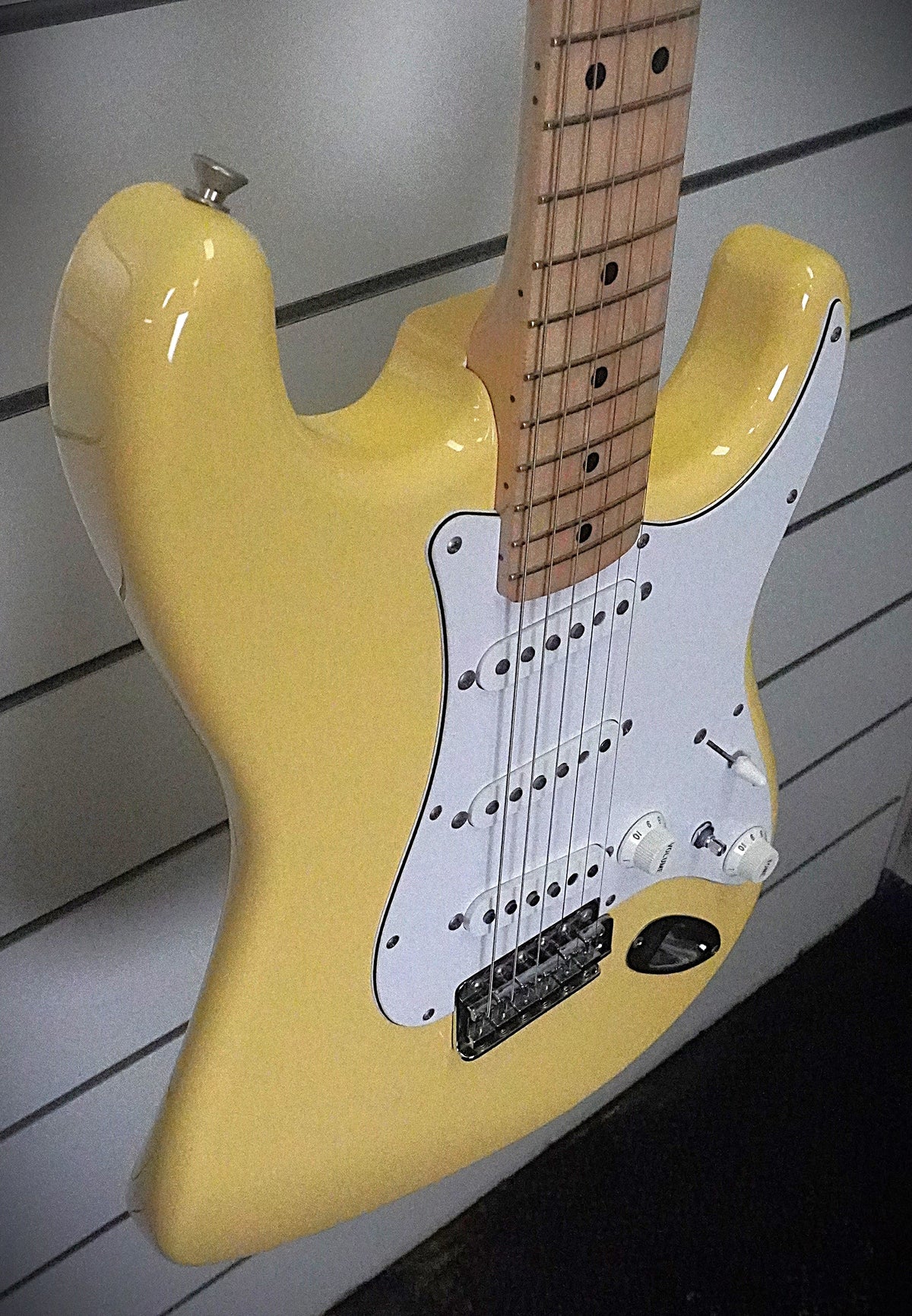 2016 Fender Japan Exclusive 70's Strat Electric Guitar - Vintage Yellow ( Pre Owned )-Fender-Infinite Music
