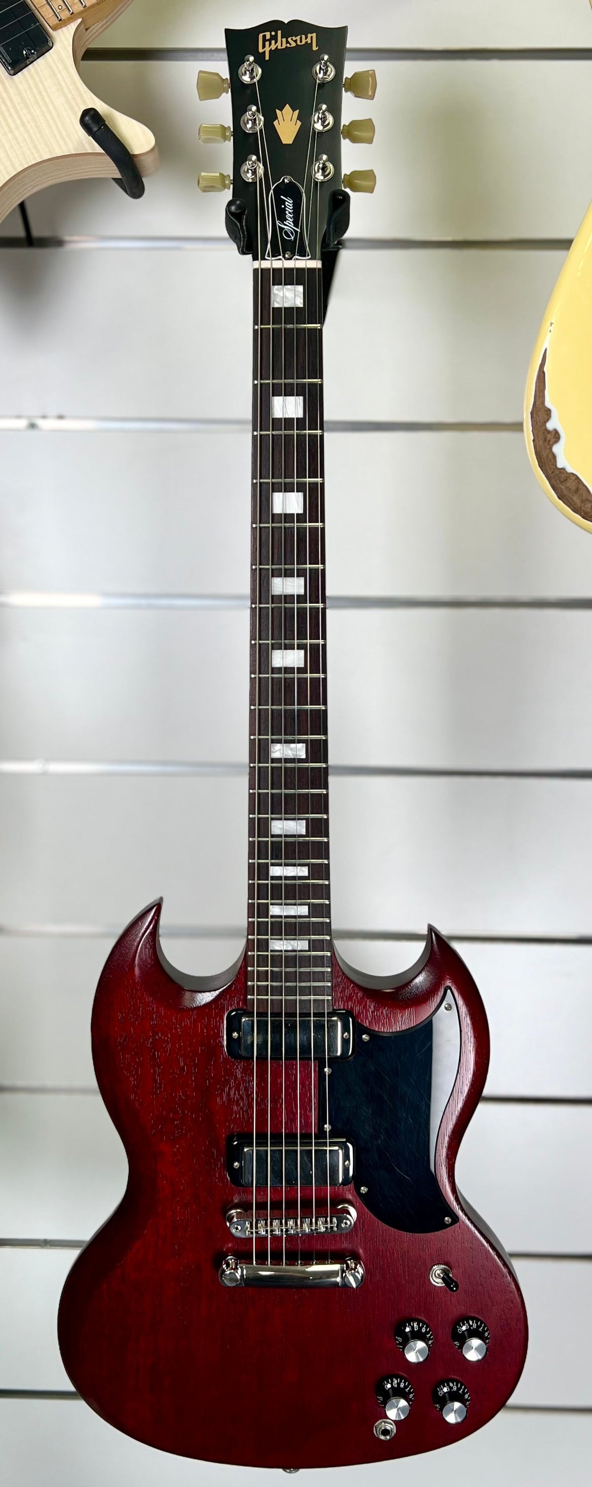 2018 Gibson SG Special - Satin Cherry - Deluxe Softshell Bag ( Pre Owned )-Gibson-Infinite Music