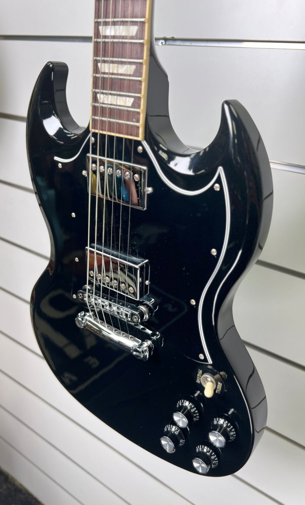 2022 Gibson SG Standard - Ebony - Inc Soft Shell Case/Bag and Original Box (Pre Owned... Very Good Condition)-Gibson-Infinite Music