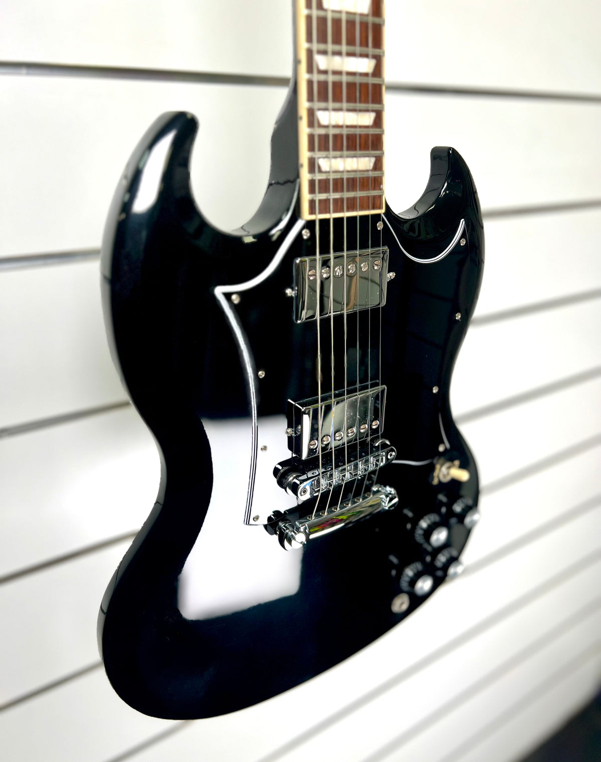 2022 Gibson SG Standard - Ebony - Inc Soft Shell Case/Bag and Original Box (Pre Owned... Very Good Condition)-Gibson-Infinite Music