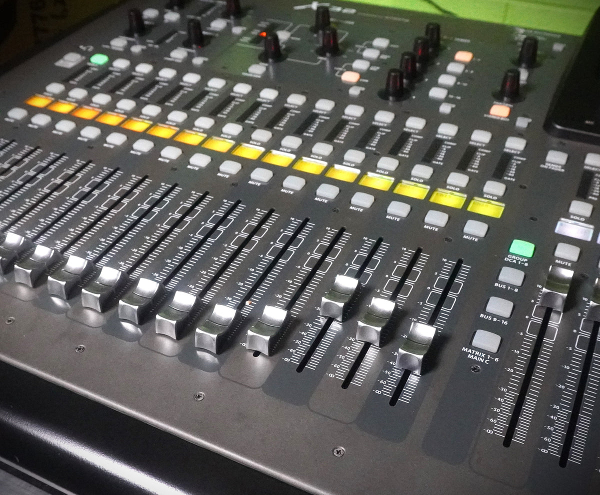 Behringer X32 Digital Mixing Console +S16 Digital Stage Box ( Pre Owned)-Behringer-Infinite Music