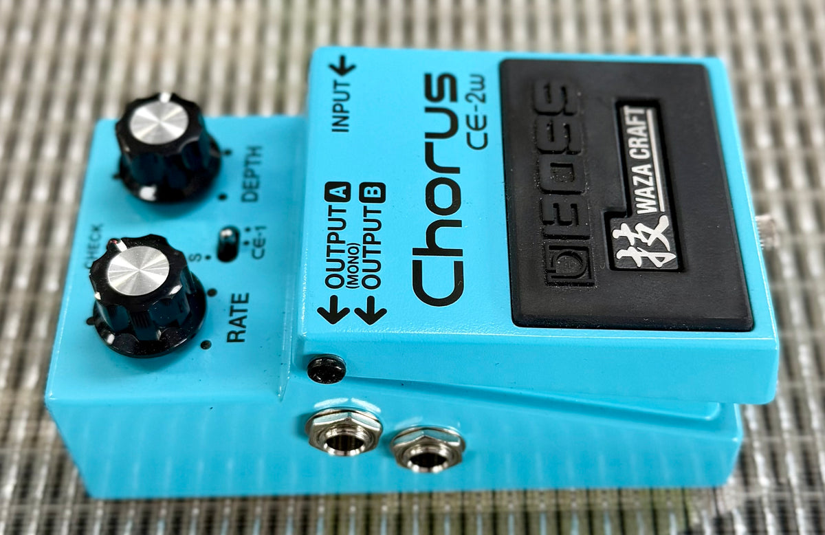 Boss CE-2W Chorus Waza Craft Pedal (Pre Owned ... With Box ) F2S3243-Boss-Infinite Music