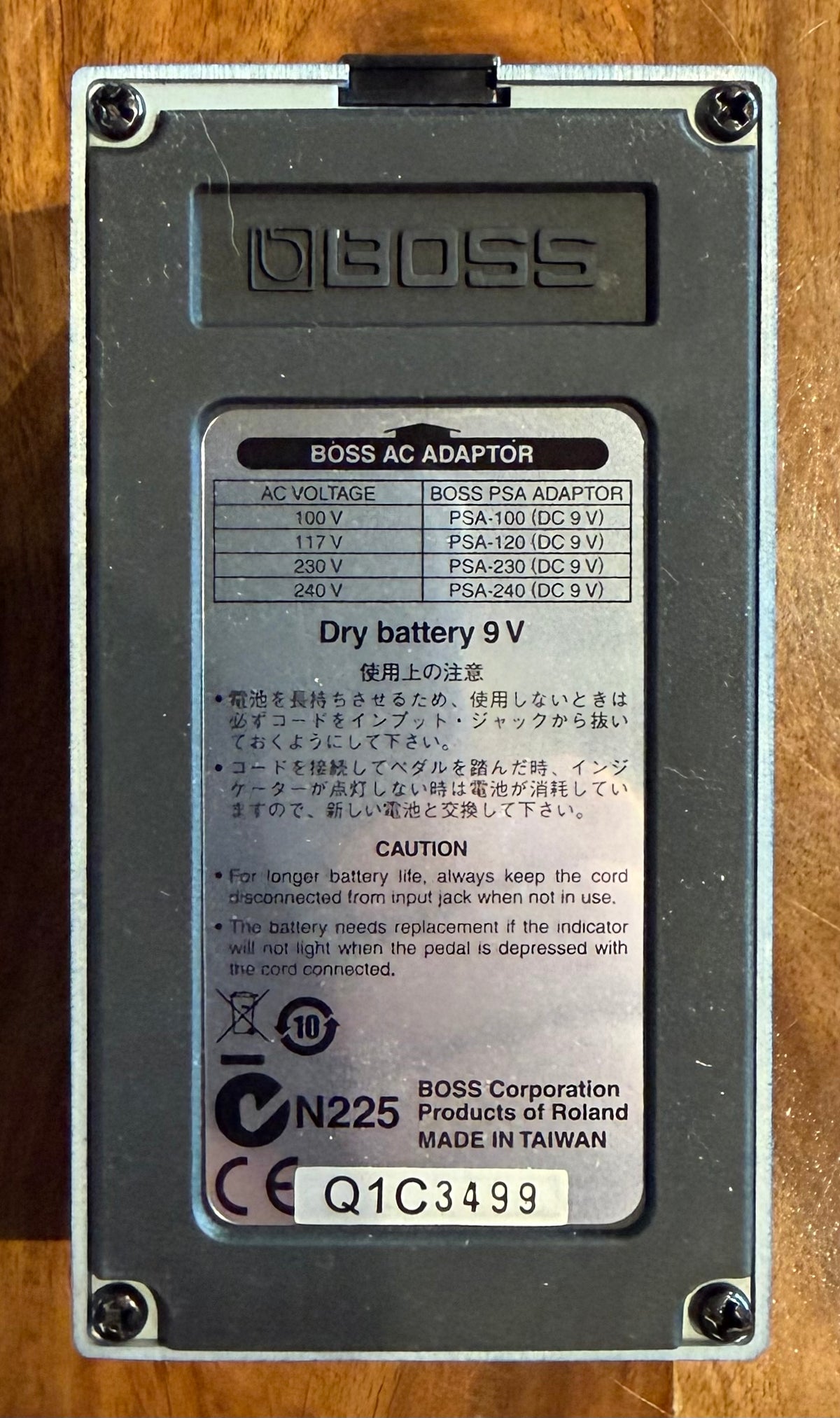Boss CS-3 Compression Sustainer Pedal - Taiwan - Aug 2012 ( Pre Owned... In Box...Mint) Q1C3499-Boss-Infinite Music