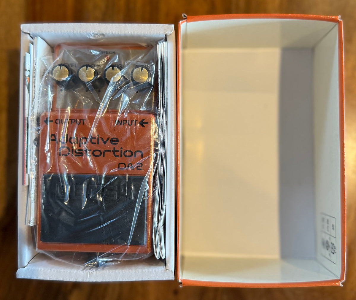 Boss DA-2 Adaptive Distortion Pedal- Taiwan -March 2013 ( Pre Owned... In Box...Mint) Z8C4248-Boss-Infinite Music
