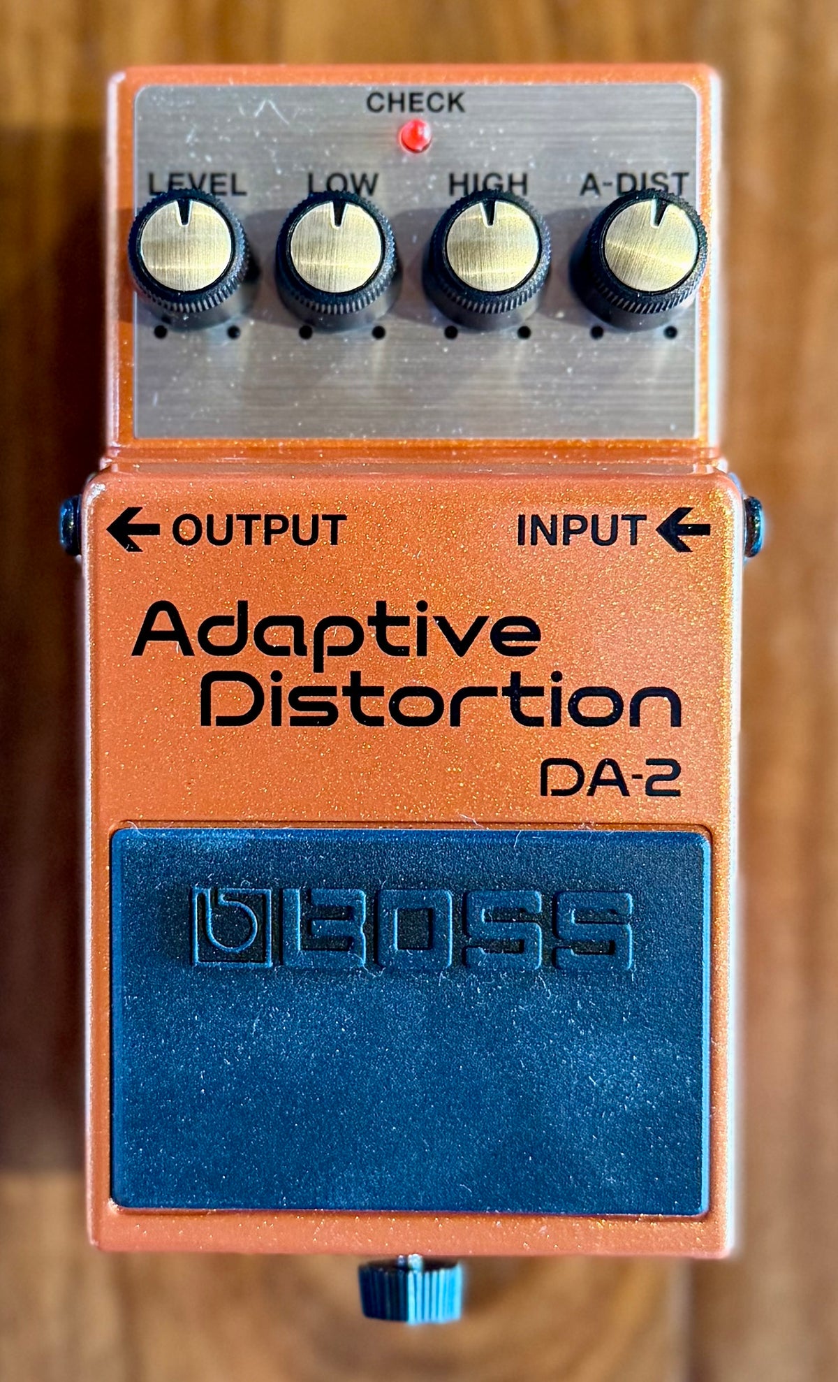 Boss DA-2 Adaptive Distortion Pedal- Taiwan -March 2013 ( Pre Owned... In Box...Mint) Z8C4248-Boss-Infinite Music