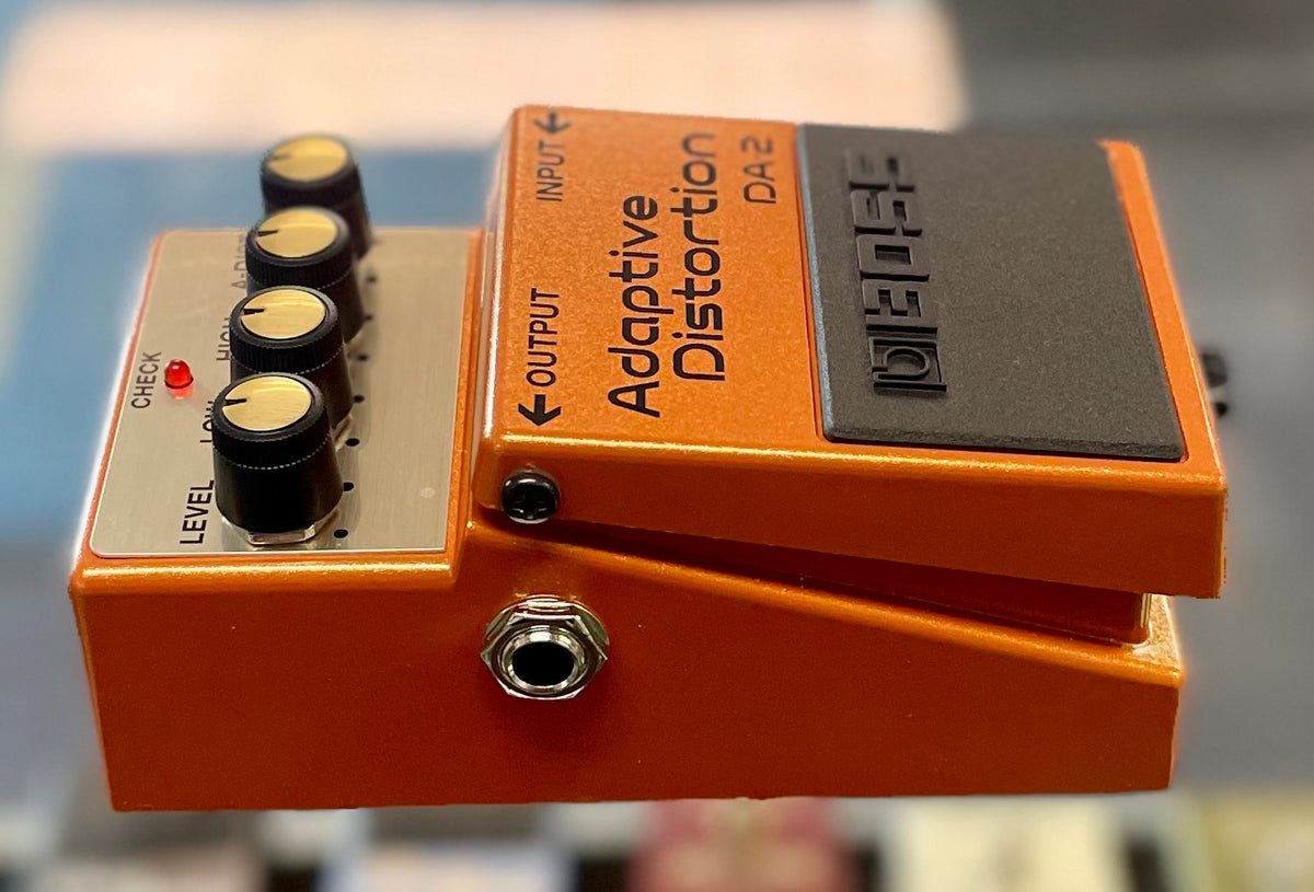 Boss DA-2 Adaptive Distortion Pedal- Taiwan -October 2013 ( As new - IN BOX) ( Pre Owned) A5D1270-Boss-Infinite Music