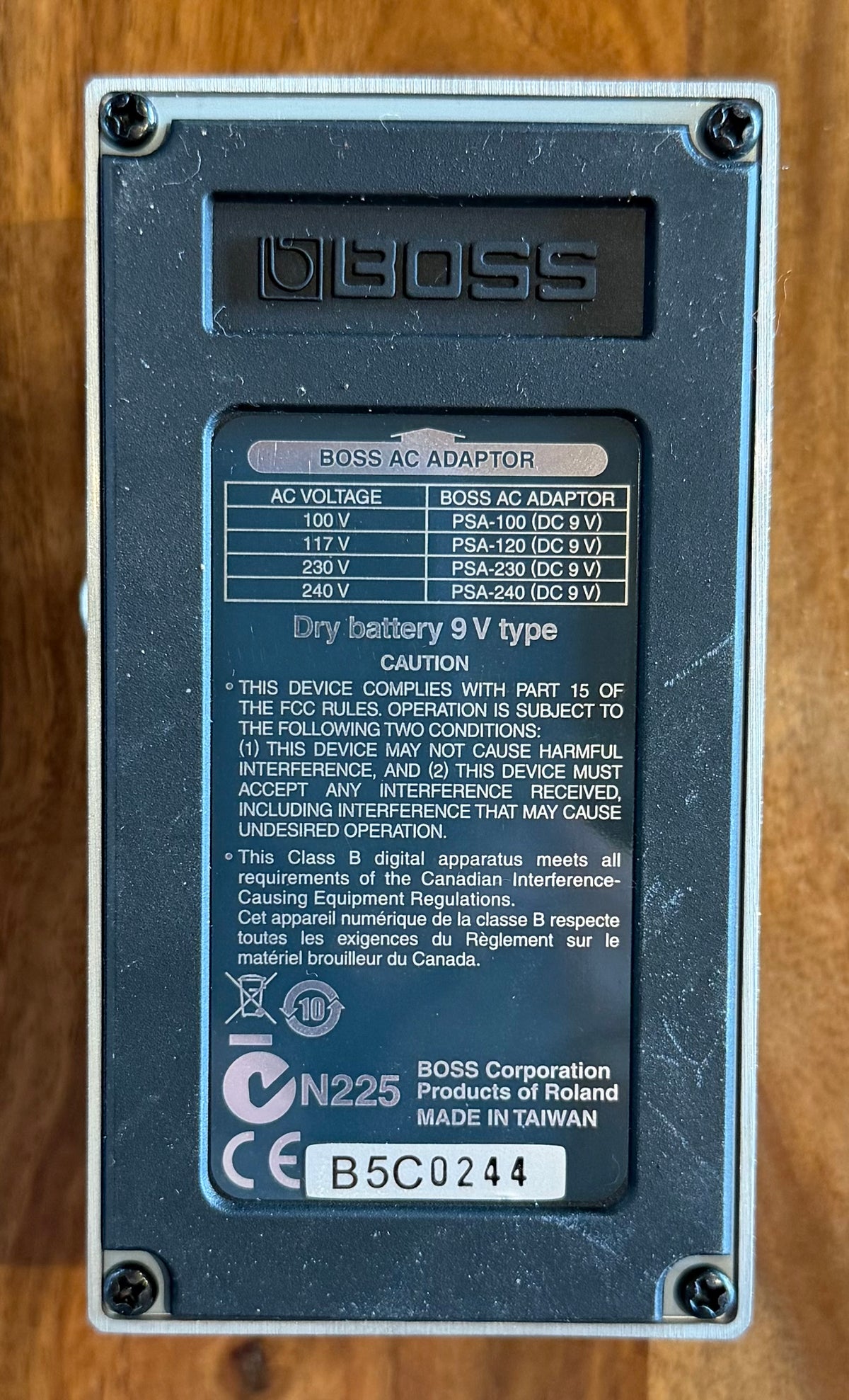 Boss FB-2 Feedbacker/Booster Pedal - Taiwan - Dec 2014 ( Pre Owned... In Box...Mint) B5C0244-Boss-Infinite Music