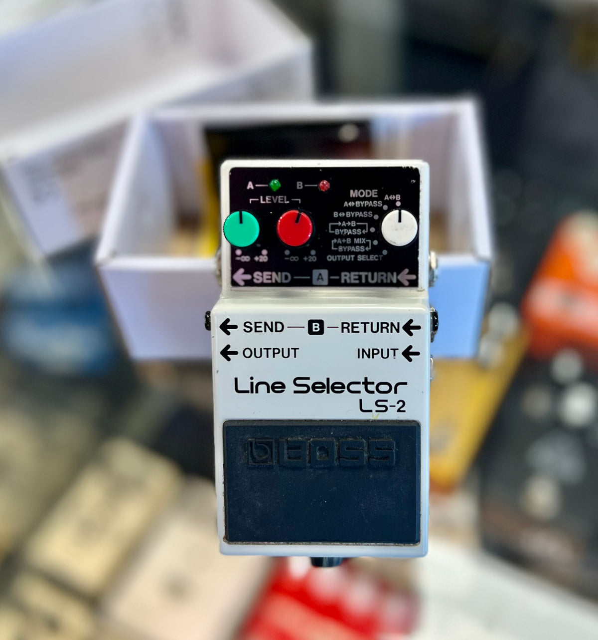 Boss LS-2 Line Selector Pedal (2003) w/box and original paper work - Pre Owned -Boss-Infinite Music