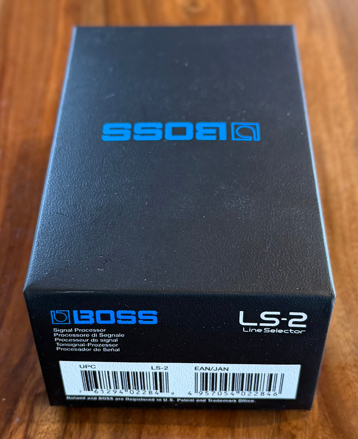 Boss LS-2 Line Selector Pedal- Taiwan - July2015 (Pre Owned...In Box...Mint) J6F0052-Boss-Infinite Music