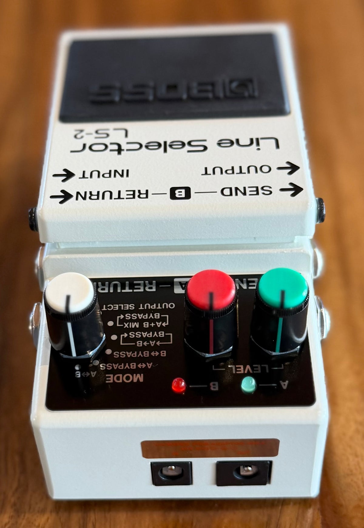 Boss LS-2 Line Selector Pedal- Taiwan - July2015 (Pre Owned...In Box...Mint) J6F0052-Boss-Infinite Music