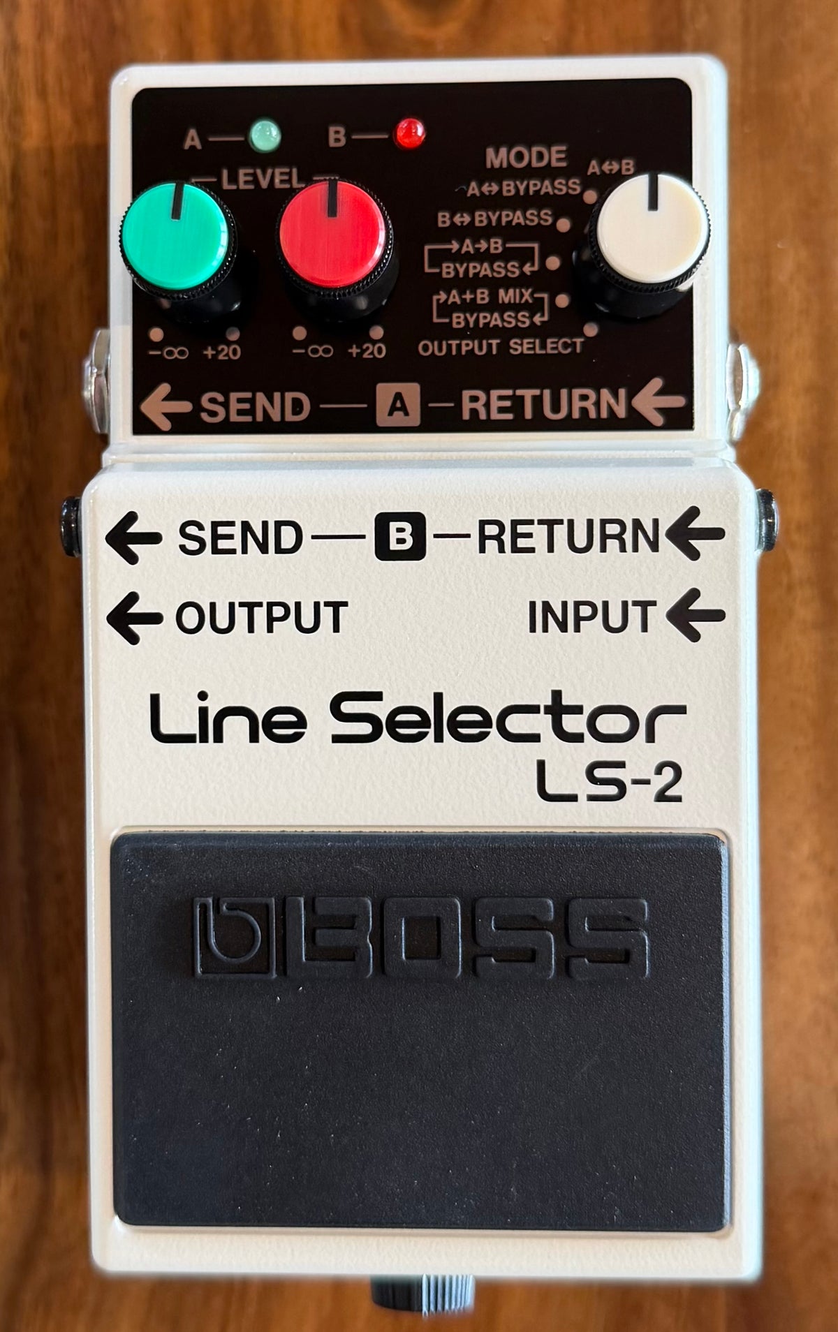 Boss LS-2 Line Selector Pedal- Taiwan - July2015 (Pre Owned...In Box...Mint) J6F0052-Boss-Infinite Music