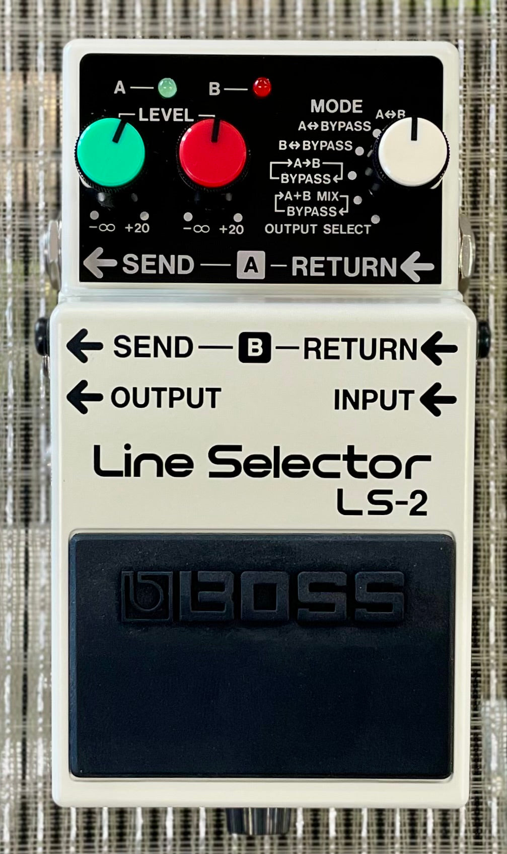 Boss LS-2 Line Selector Pedal- Taiwan - November 2013 (As New... IN BOX) ( Pre Owned) I6D3311-Boss-Infinite Music
