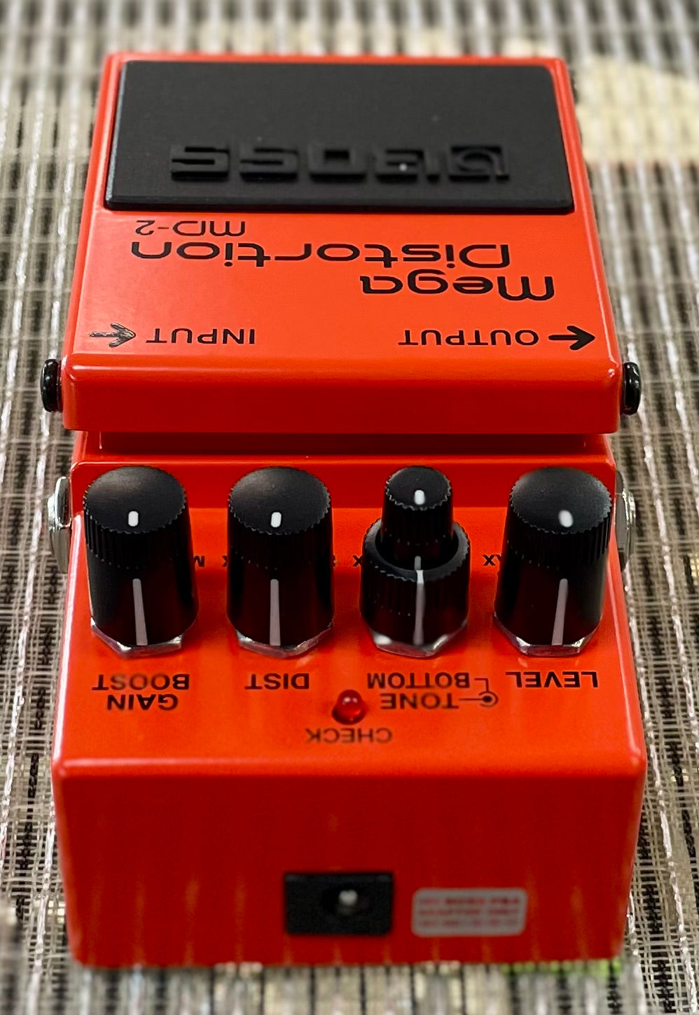 Boss MD-2 Mega Distortion Pedal- Taiwan -August 2013 ( As new - IN BOX) ( Pre Owned) N3D0143-Boss-Infinite Music