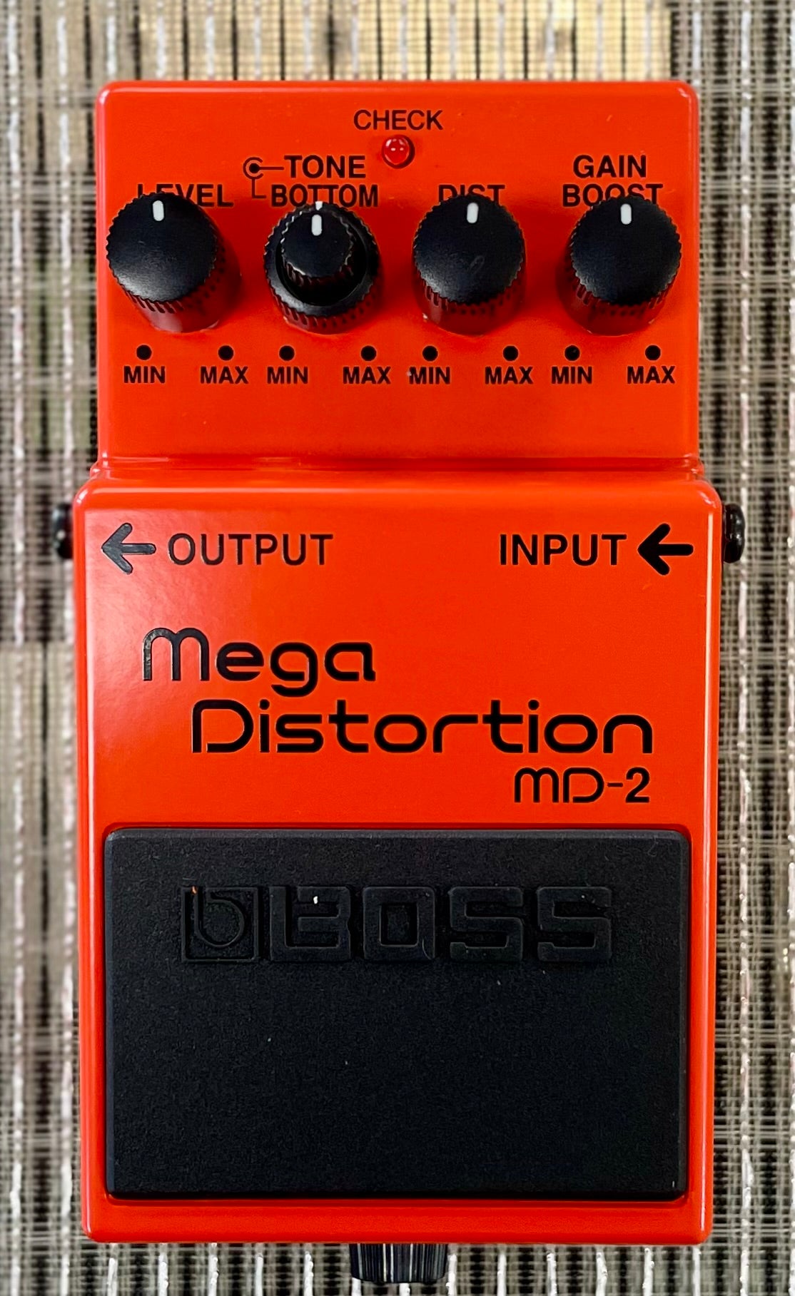 Boss MD-2 Mega Distortion Pedal- Taiwan -August 2013 ( As new - IN BOX) ( Pre Owned) N3D0143-Boss-Infinite Music