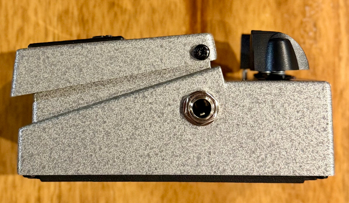 Boss TB-2W Tone Bender Guitar Pedal ( Pre Owned... In Box...Mint) 1350-Boss-Infinite Music