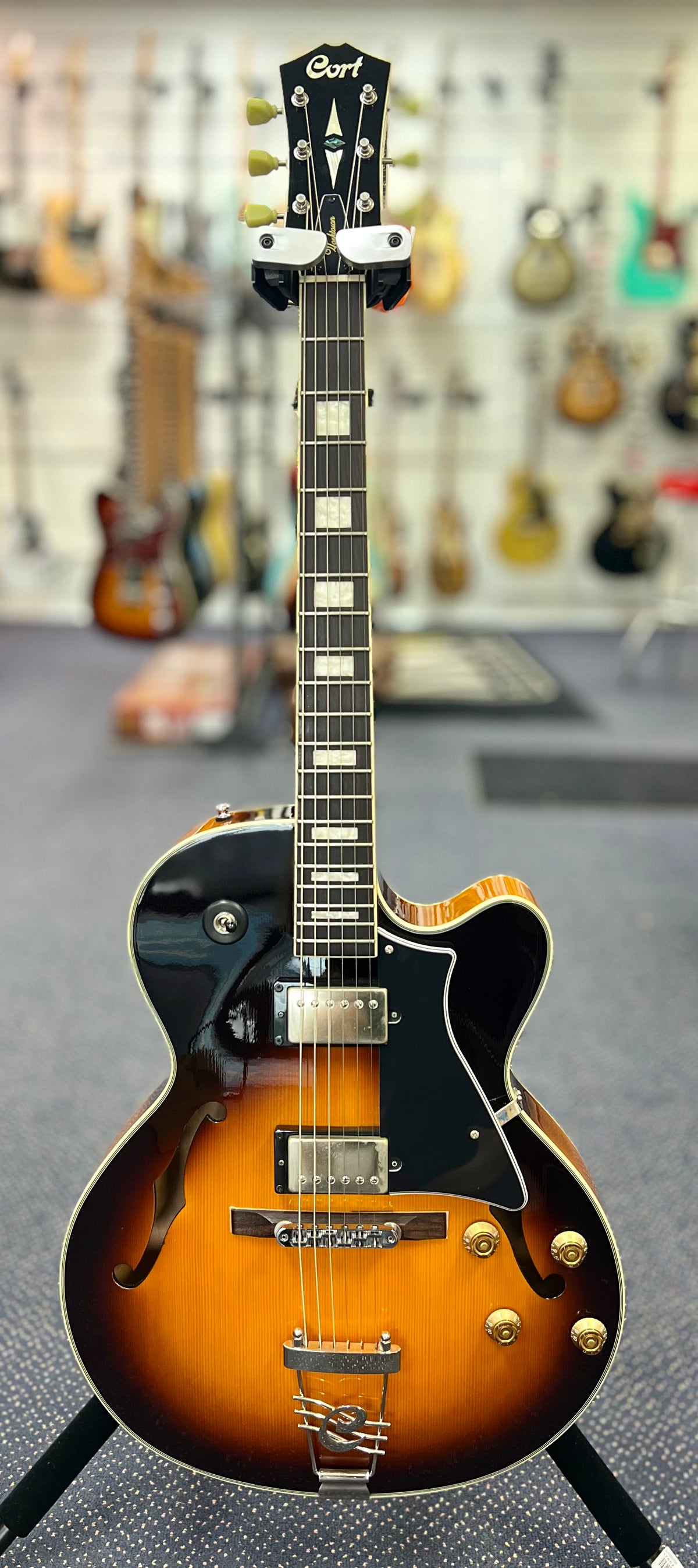Cort Yorktown Semi Acoustic Jazz Guitar - Tobacco Burst w/- Gig Bag (C21020) (Pre Owned)-Cort-Infinite Music