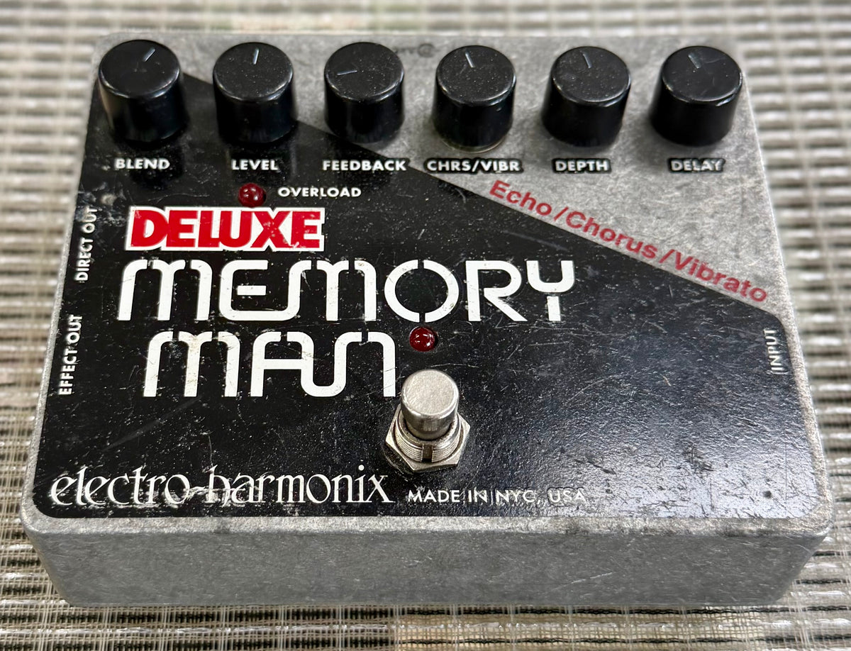 Electro-Harmonix Deluxe Memory Man Analogue Delay / Chorus / Vibrato Pedal Inc Power Adapter (Pre Owned)-Electro-Harmonix-Infinite Music