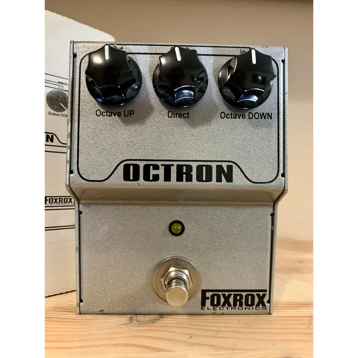 Foxrox Octron ( Original ) Octave Pedal W- Box and accessories - Pre Owned -Foxrox-Infinite Music