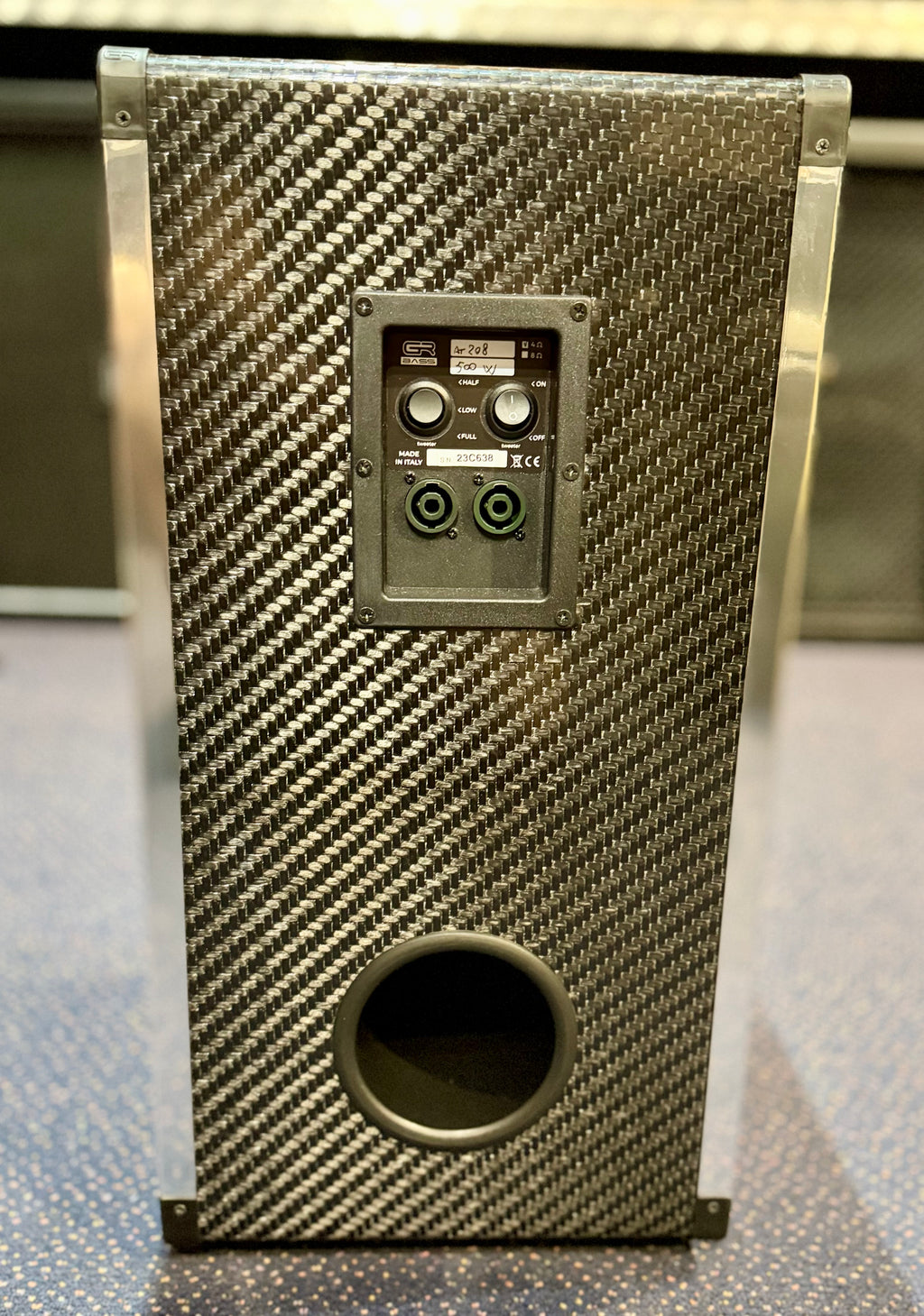GR Bass AeroTech AT208 Carbon Fiber 2x8 Bass Speaker Cab 500w RMS @ 4Ohms w/- Padded Soft Cover & Box ( Pre Owned-Infinite Music-Infinite Music