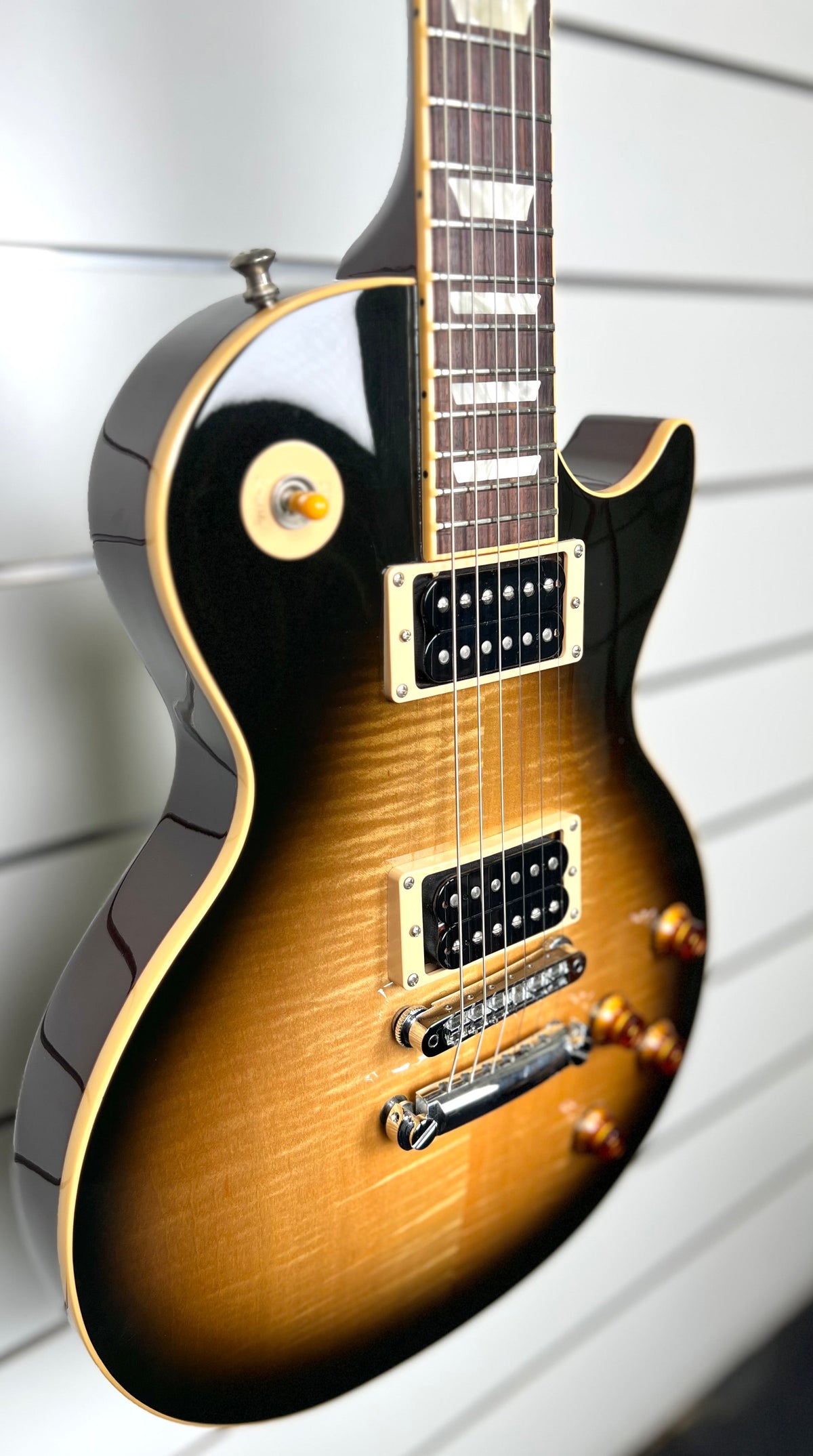 Gibson 2008 Slash Les Paul Standard - Antique Vintage Sunburst - W/- Case (Pre owned) ( 1 of 1600 Worldwide)-Gibson-Infinite Music