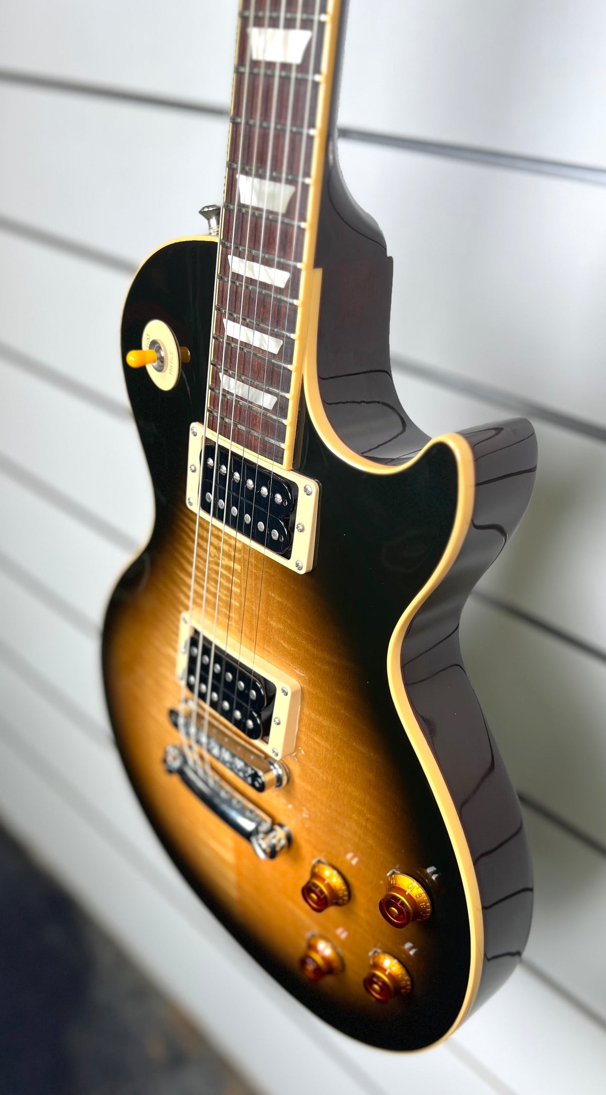 Gibson 2008 Slash Les Paul Standard - Antique Vintage Sunburst - W/- Case (Pre owned) ( 1 of 1600 Worldwide)-Gibson-Infinite Music