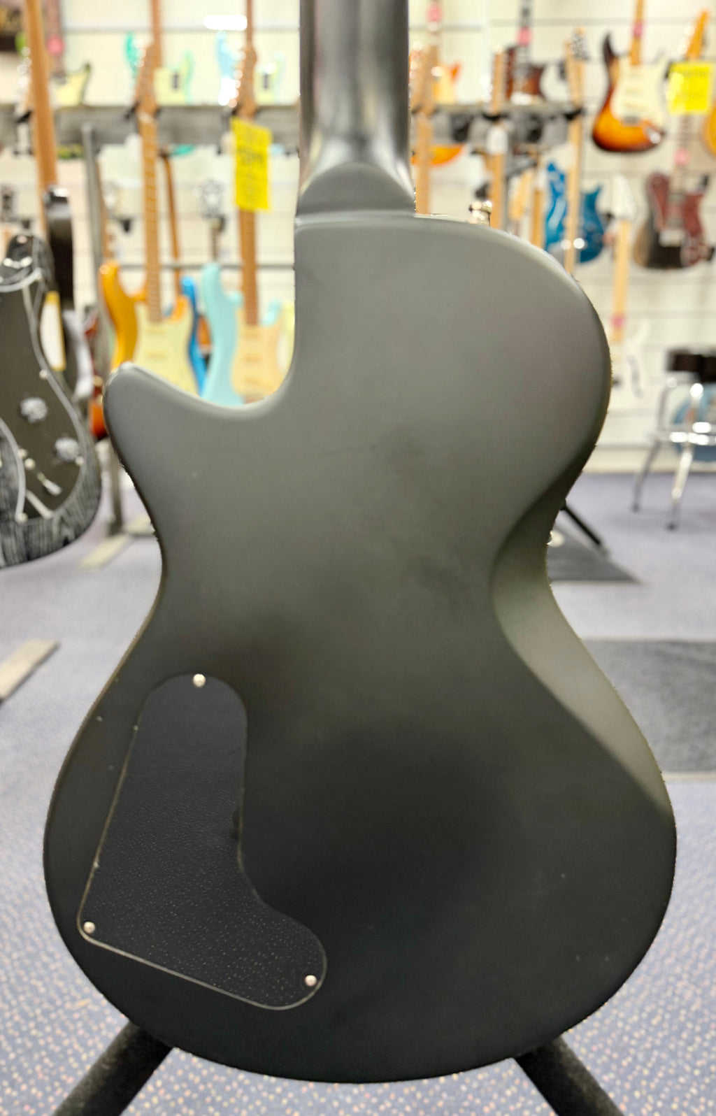 Hagstrom Ultra Max - Cosmic Black Burst Satin W/- Hardcase ( Pre Owned )-Hagstrom-Infinite Music