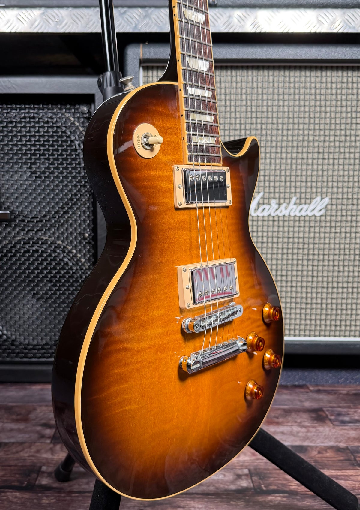 2008 Gibson Les Paul Standard Plus - Desert Burst W/- Hard Case & Papers ( Pre Owned )