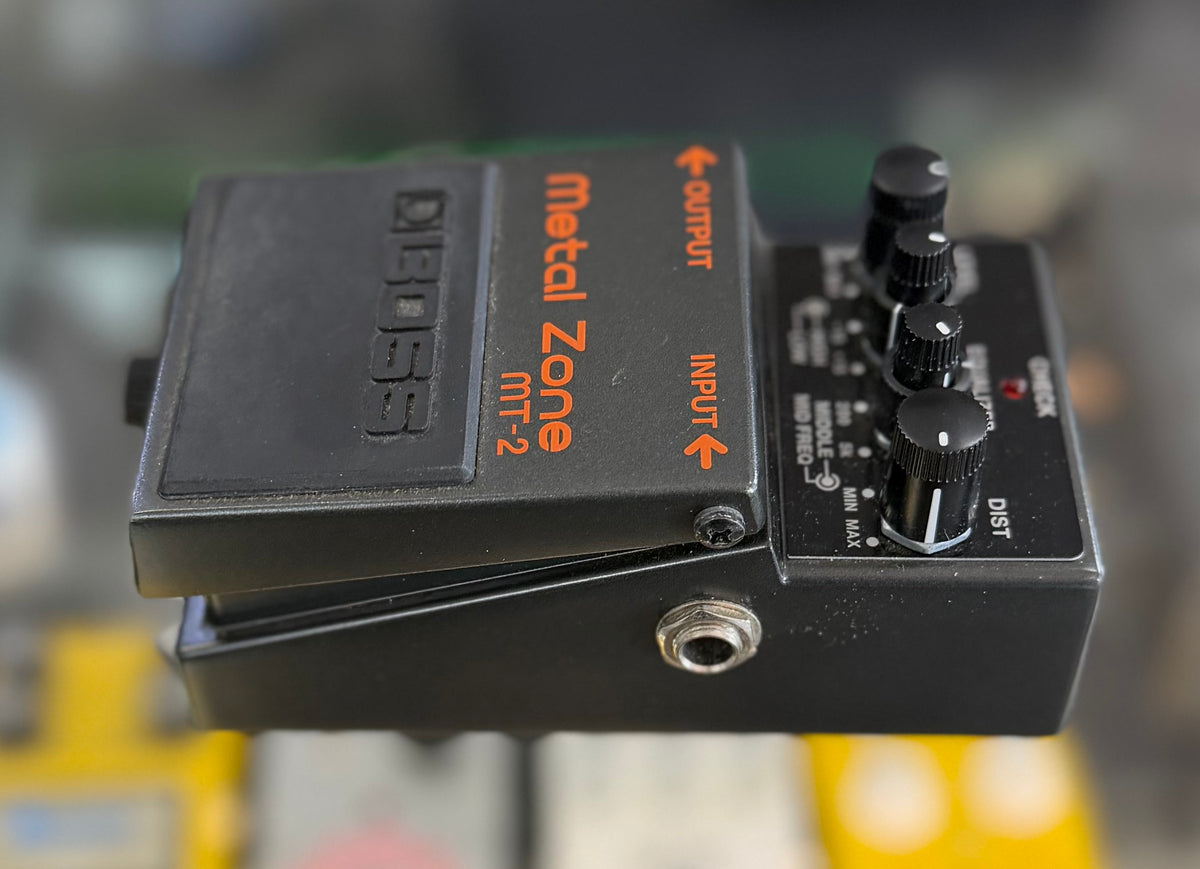 Boss MT-2 Metal Zone Guitar Pedal (Pre Owned... No Box)