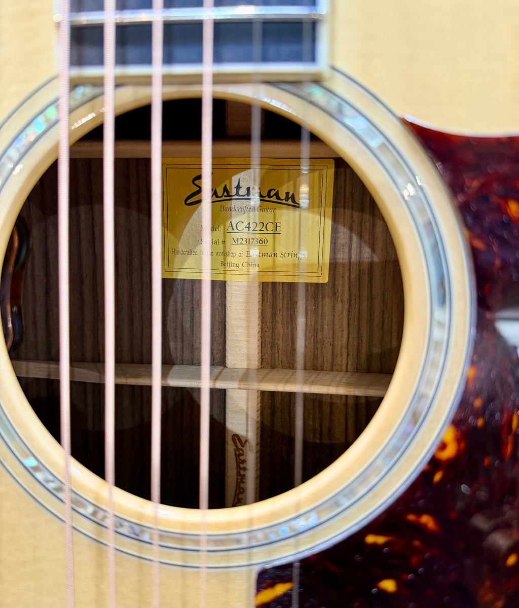 Eastman AC422CE Acoustic Electric Guitar  W/- Deluxe Hardcase (Pre Owned)