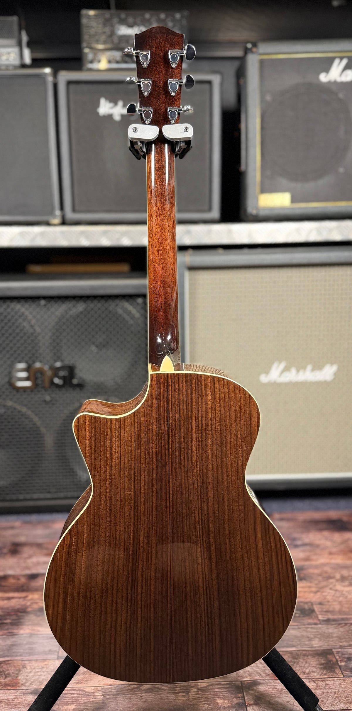 Eastman AC422CE Acoustic Electric Guitar  W/- Deluxe Hardcase (Pre Owned)