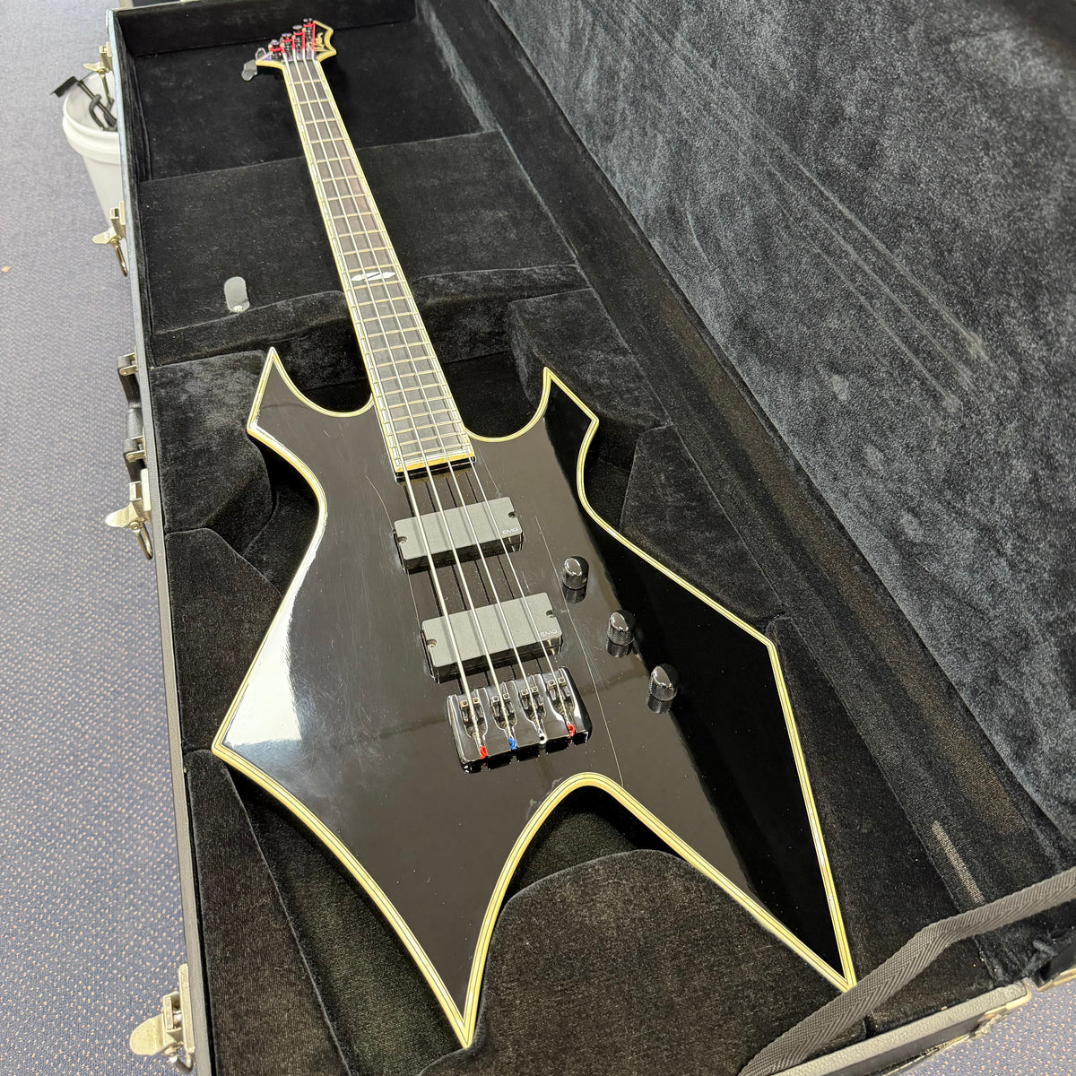 BC Rich 2010 NJ Deluxe Neck Thru Warlock Bass Guitar - W/- Hard Case (Pre Owned)