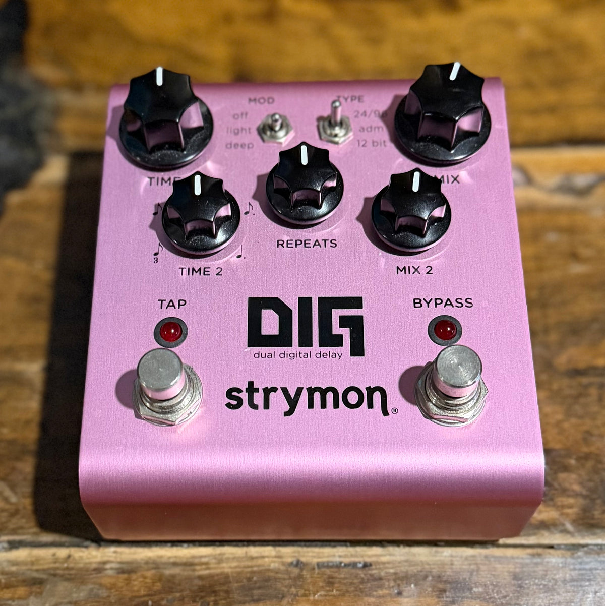 Strymon DIG Dual Digital Delay Pedal - V1 ( Pre Owned ) S18-39574