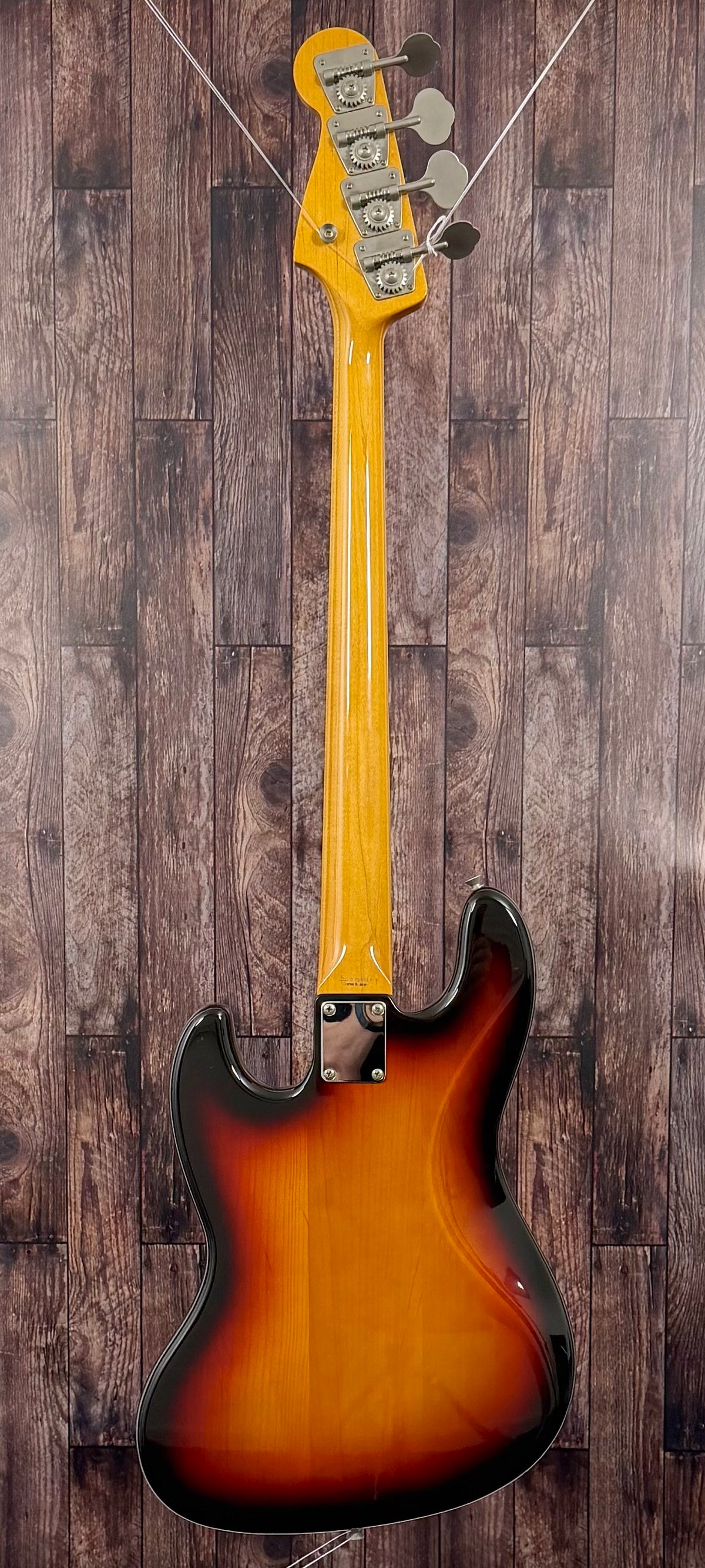2004 Fender Jazz Bass '62 - JAPAN - JB62 -Sunburst W/- Gig Bag ( Pre Owned )