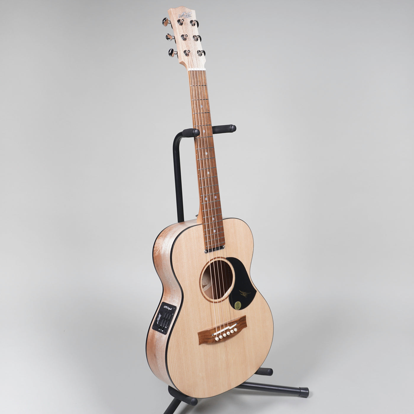 Maton em6 store