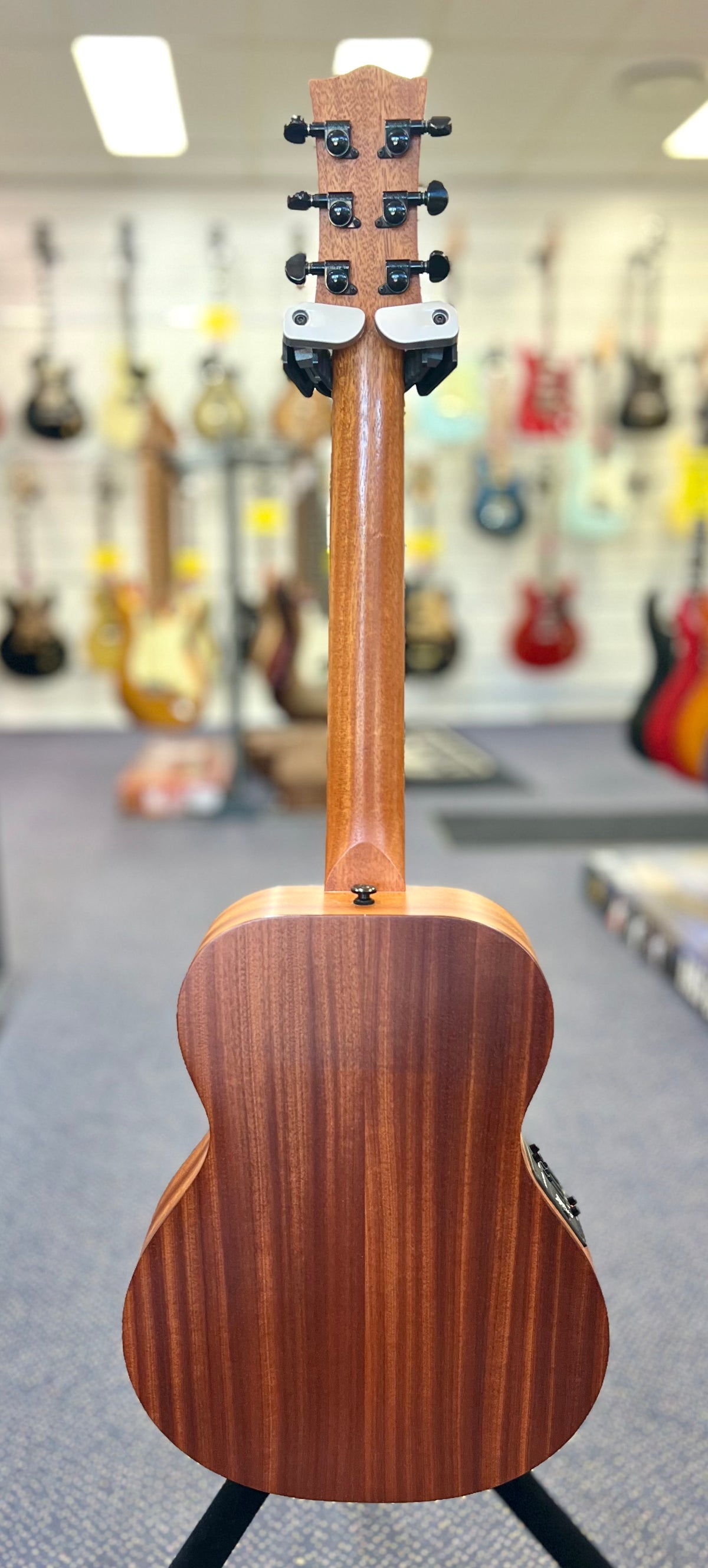 Maton EMM 6 Mini Maton Guitar All Mahogany In Hardcase ( Pre Owned )-Maton-Infinite Music