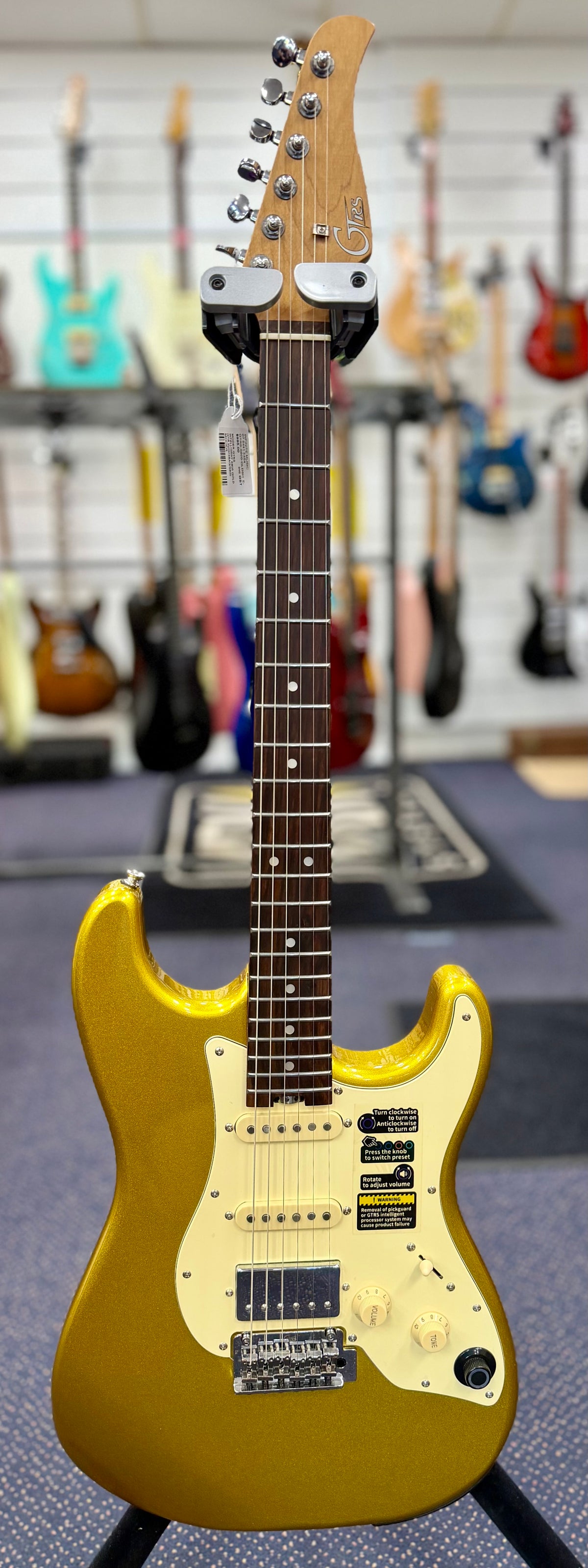 Mooer GTRS S800 Intelligent Guitar w/ onboard effects -Gold- W/Gigbag (Pre Owned)-Mooer-Infinite Music