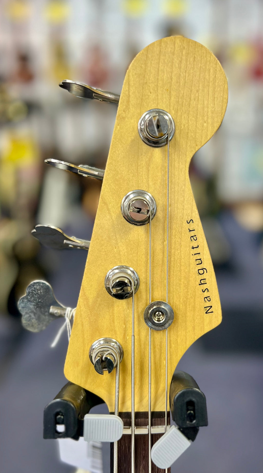 Nash JB63 J Bass - Ash Body -Rosewood FB - 3 Tone Sunburst - Light Ageing W/- Nash Hardcase (Copy)-Nash Guitars-Infinite Music