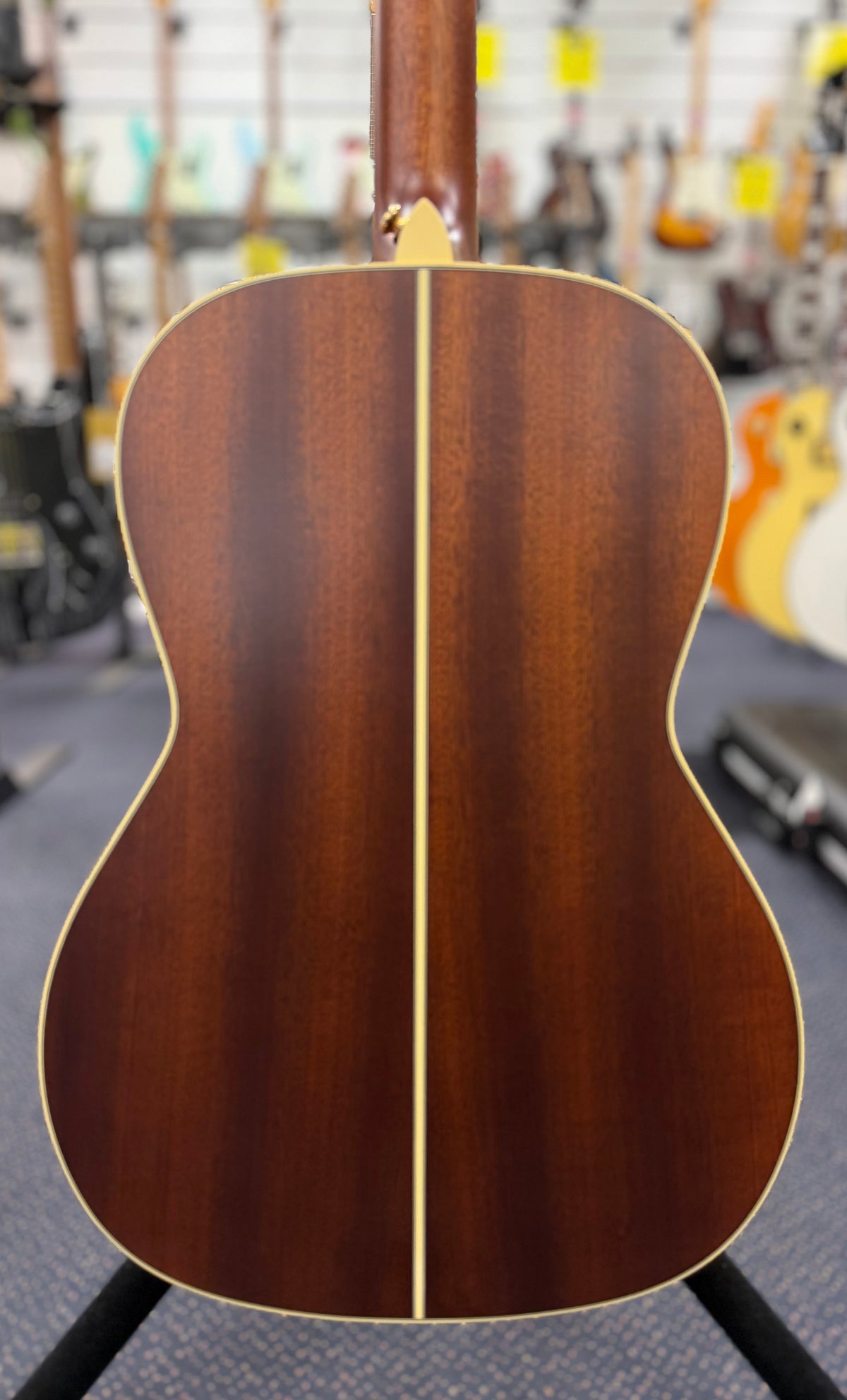 Takamine (Japan) Pro Series 3 New Yorker AC/EL Guitar in Natural Satin Finish W/- Hard Case ( Pre Owned )-Takamine-Infinite Music