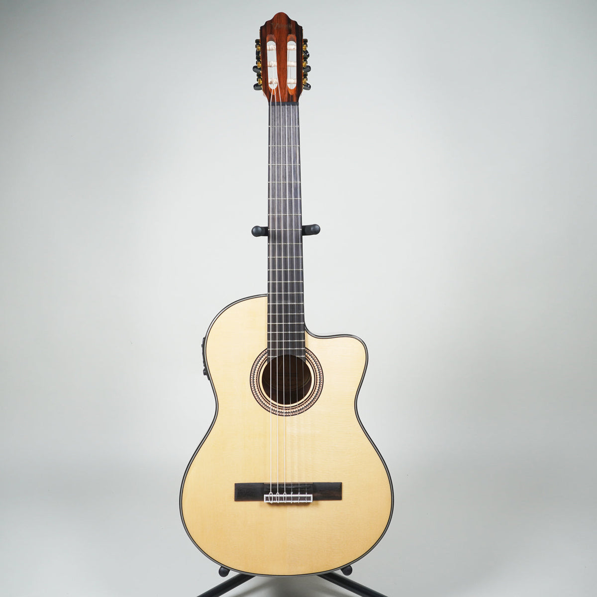 Valencia 560 Series 4/4 size Classical Guitar with Pickup-Valencia-Infinite Music