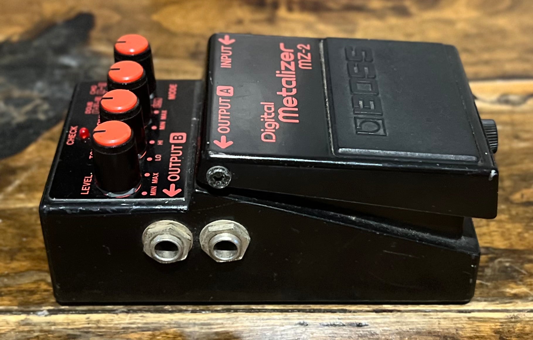 Boss MZ-2 Digital Metalizer Pedal | Fast Dispatch | Infinite Music