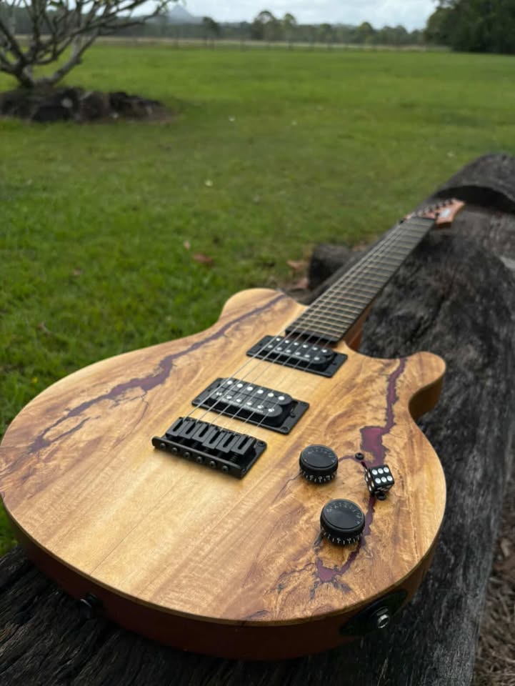 Walton Guitars - Qaundong Licquer-Walton Guitars-Infinite Music